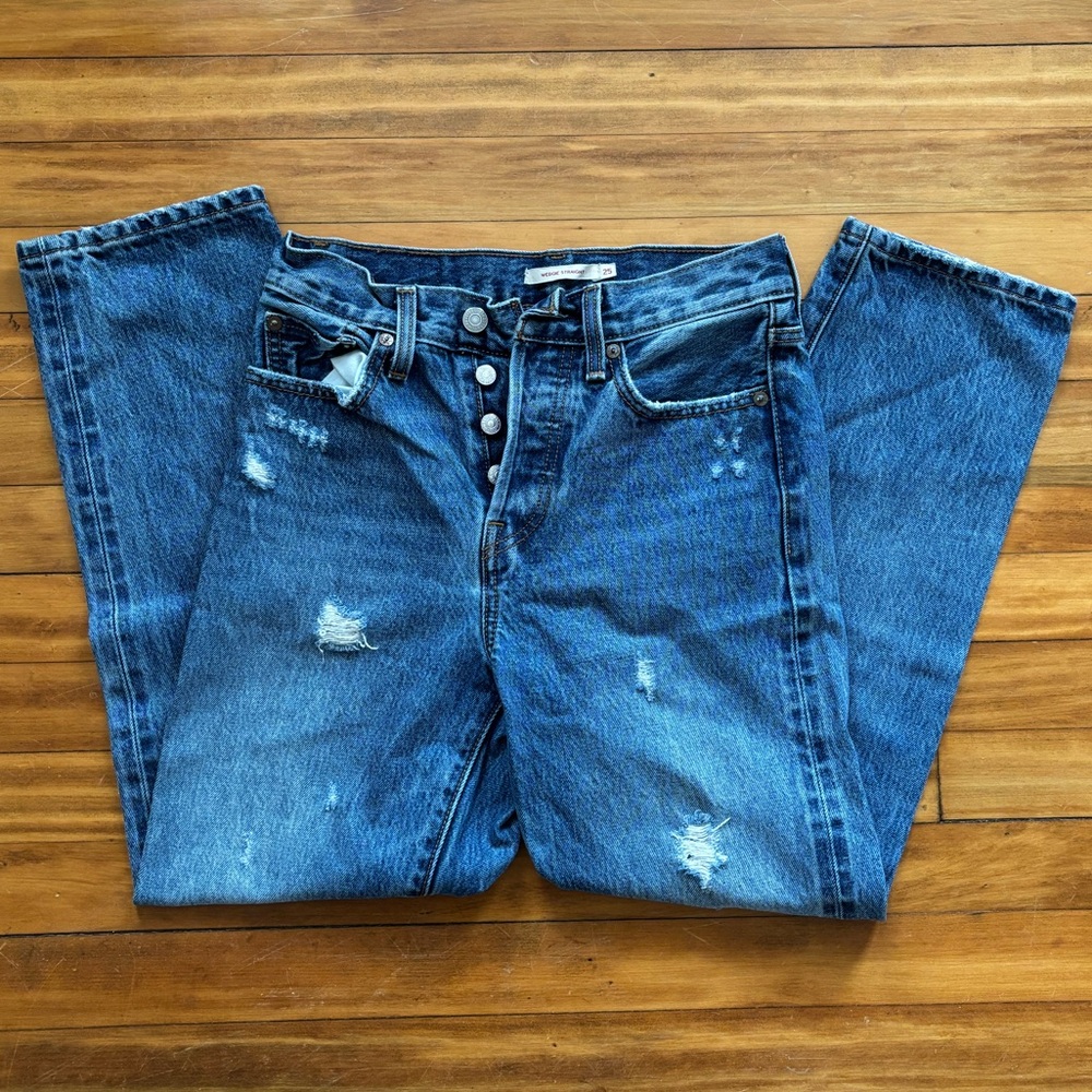 Levi’s Wedgie Straight Jeans